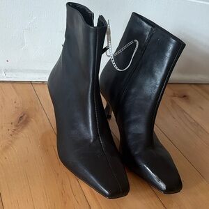 Gianni Bini Black Leather Square-Toe Block Heel Booties MSPR160